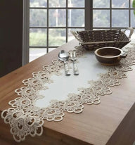 Caminho De Mesa Rendado Veneza Luxo Bege 40x180cm Jolitex Bege Liso