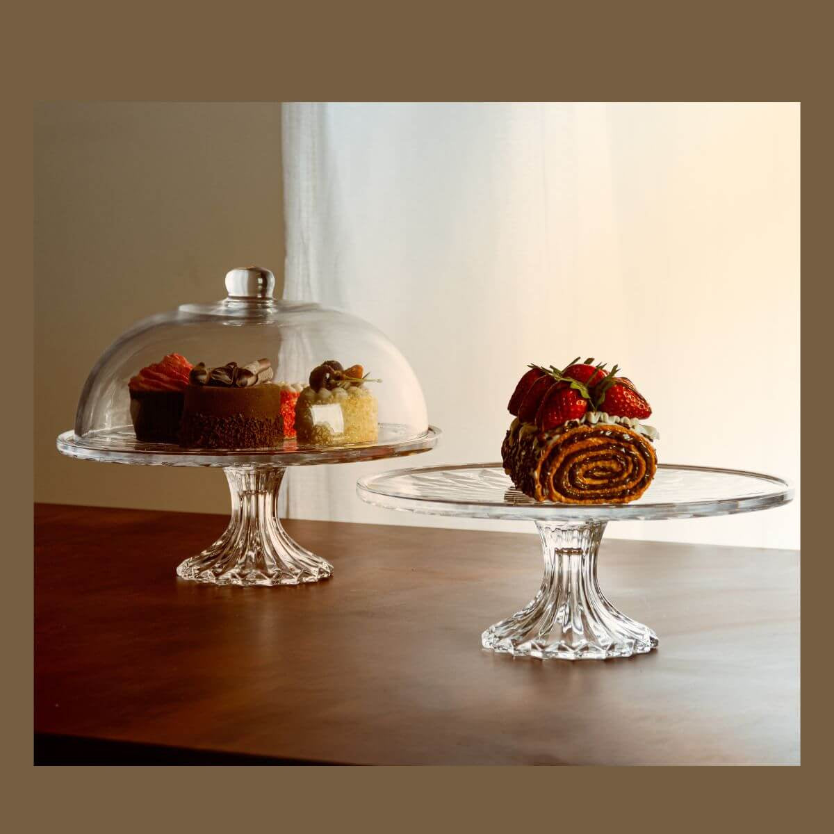 Prato Para Bolo Diamond De Cristal Com Pé Lyor 31cm X 14,5cm Transparente