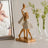 Escultura Decorativa Família Mãe E Filha Se Abraçando Cor Branco